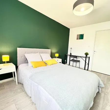 Le Nirvana ~ Jolie T2 Avec Balcon / 2 Min Du Parc *