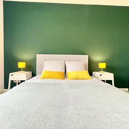 Le Nirvana ~ Jolie T2 Avec Balcon / 2 Min Du Parc * Jaunay-Clan